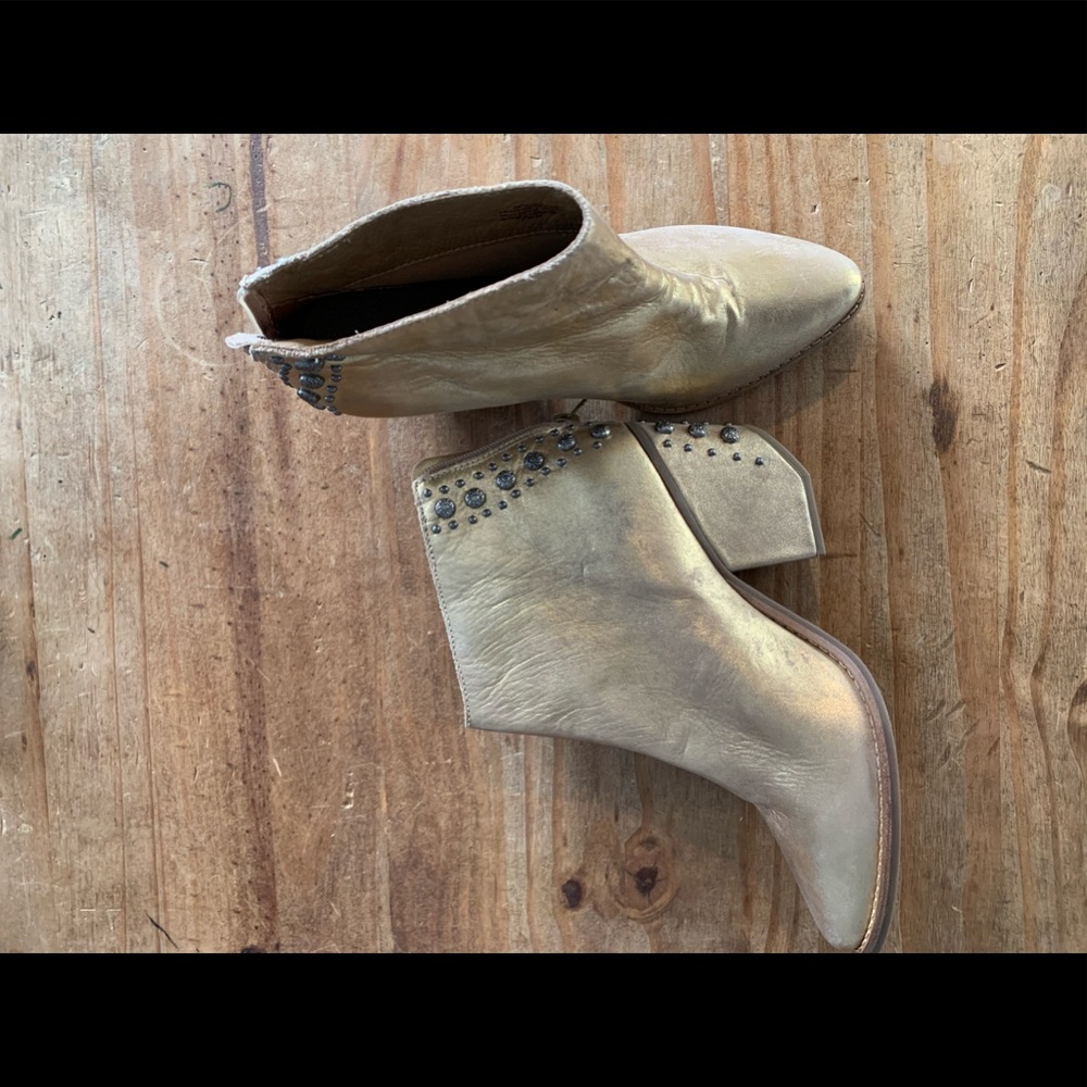 Rare Gold metallic Matisse studded boots